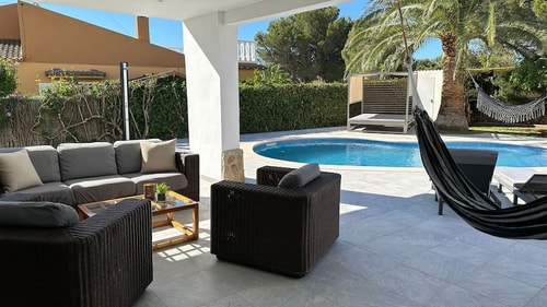 Preciosa Villa en Calafat