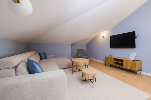 DEVET Boutique Apartments 1-Bedroom Apt.9 1 MT Homes Property Management