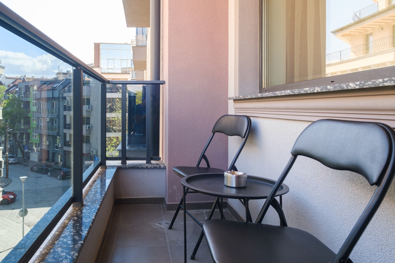 Apartments by the river 08 Free private parking 23 Апартаменти край реката