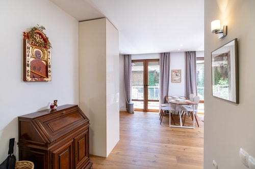 Central 1-bedroom Apartment 17 MT Homes Property Management