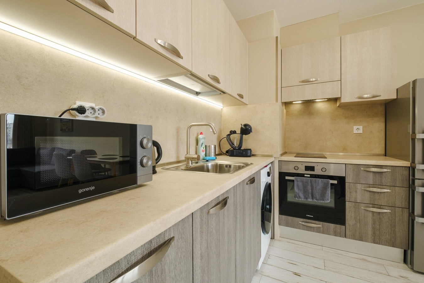 Modern 1-bed Apartment 11 MT Homes Property Management