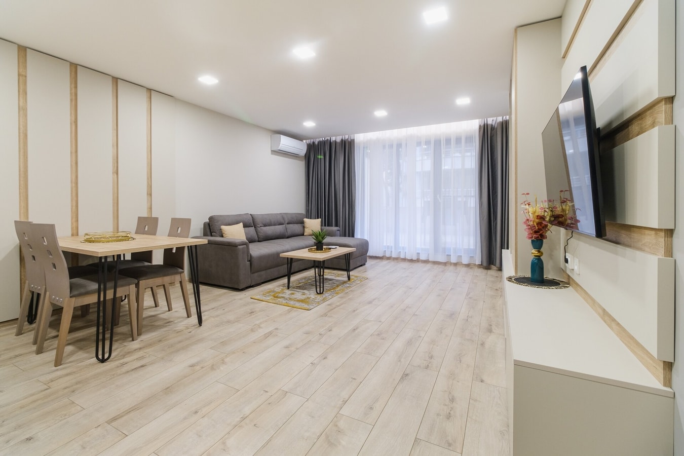 LDV 13 Residence 103 Free private parking 10 MT Homes Property Management