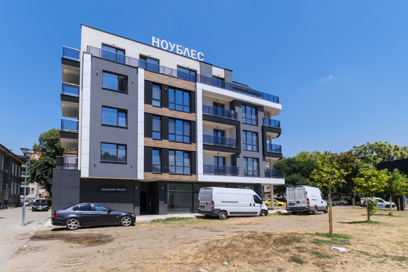 Modern 1-bed with Free Parking 24 MT Homes Property Management
