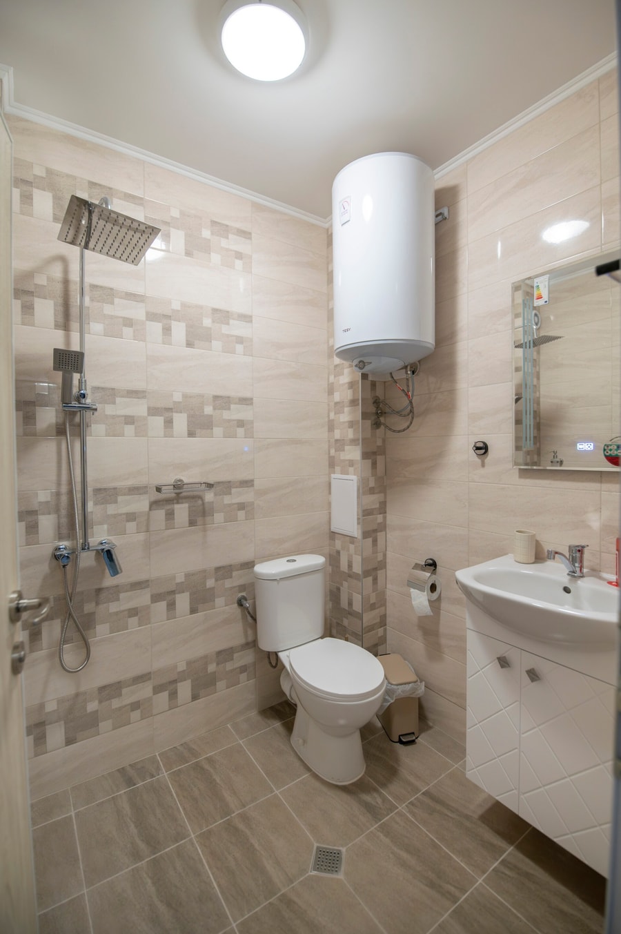 Apartments by the river 05 Free private parking 13 Апартаменти край реката