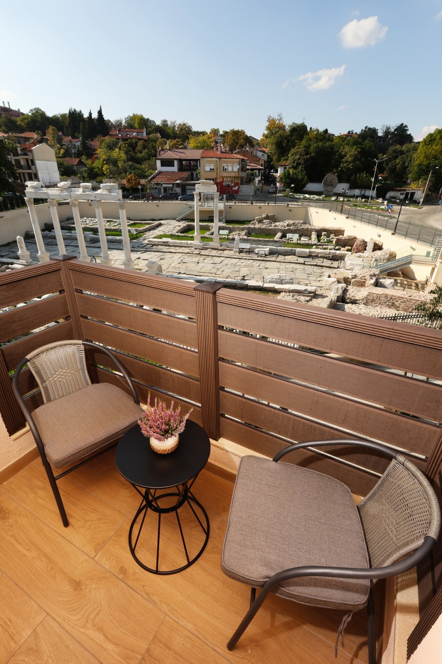 Portata - Lotus 1 bedroom apartment 5 MT Homes Property Management