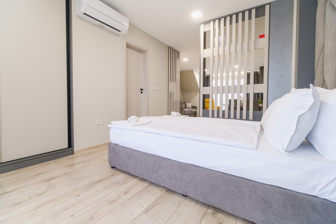 LDV 13 Residence 614 Free private parking 20 MT Homes Property Management