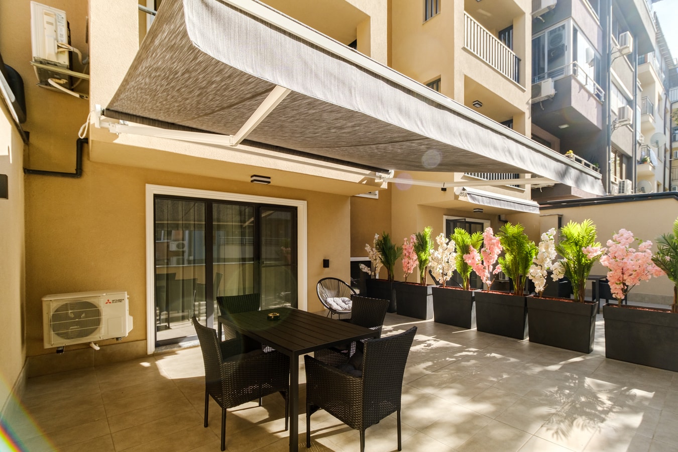 LDV 13 Residence 103 Free private parking 2 MT Homes Property Management