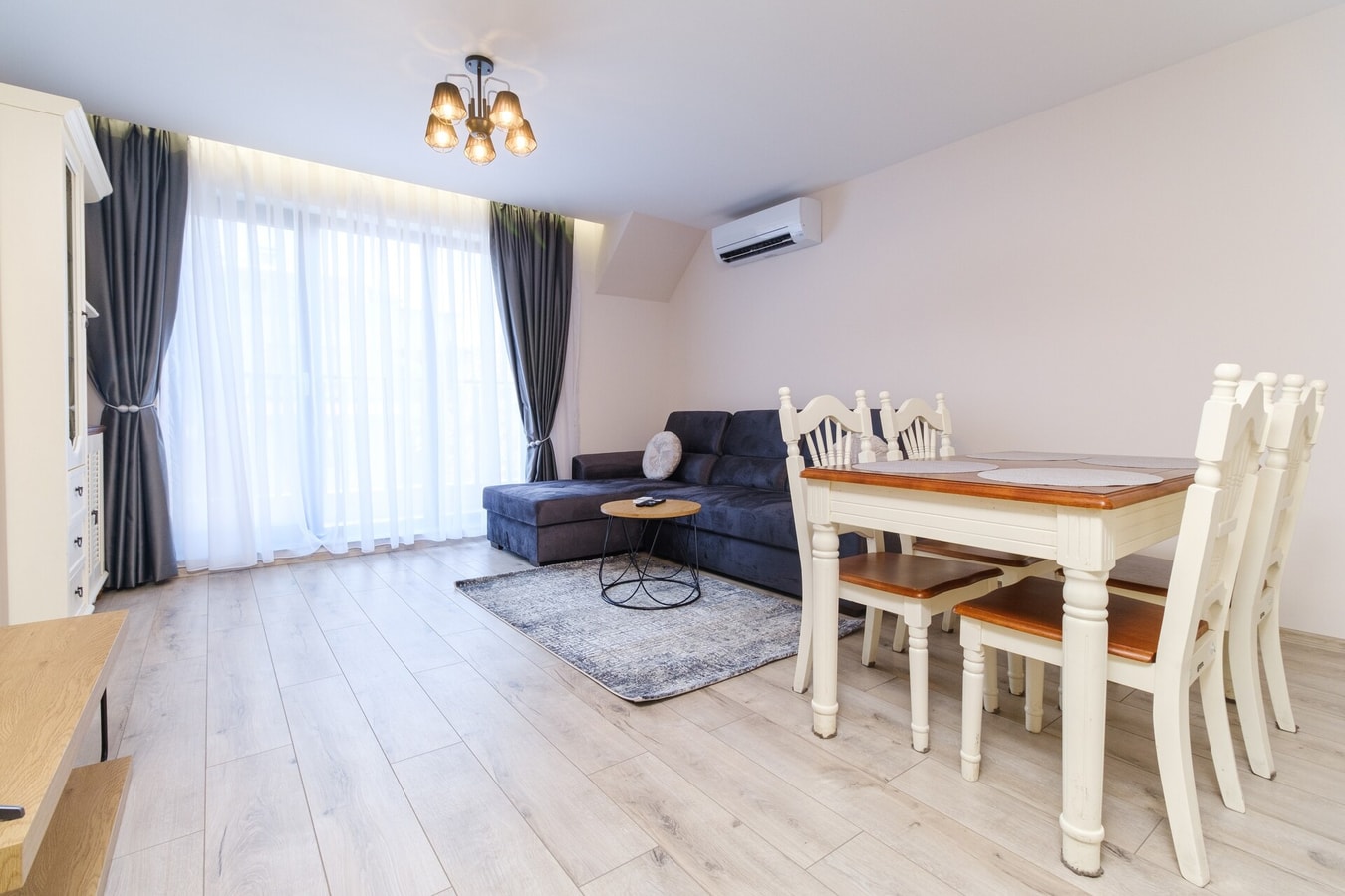 LDV 13 Residence 511 Free private parking 4 MT Homes Property Management