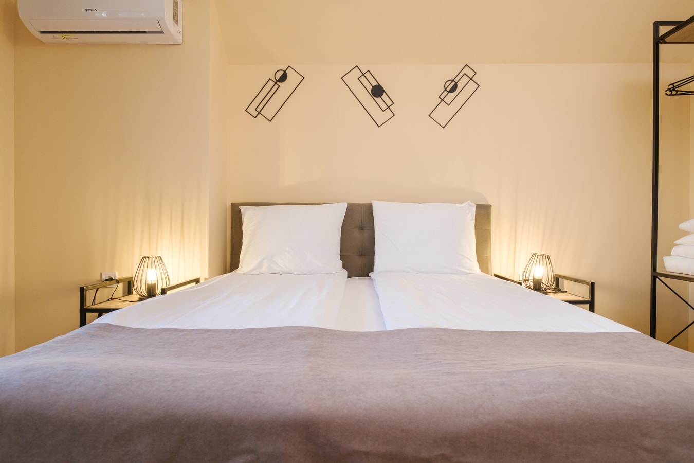 Apartments by the river 07 Free private parking 12 Апартаменти край реката