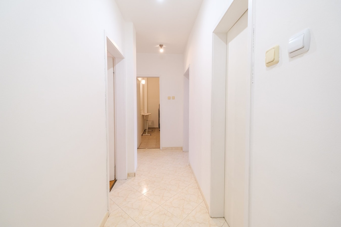The Hill House Free Private Garage 67 MT Homes Property Management