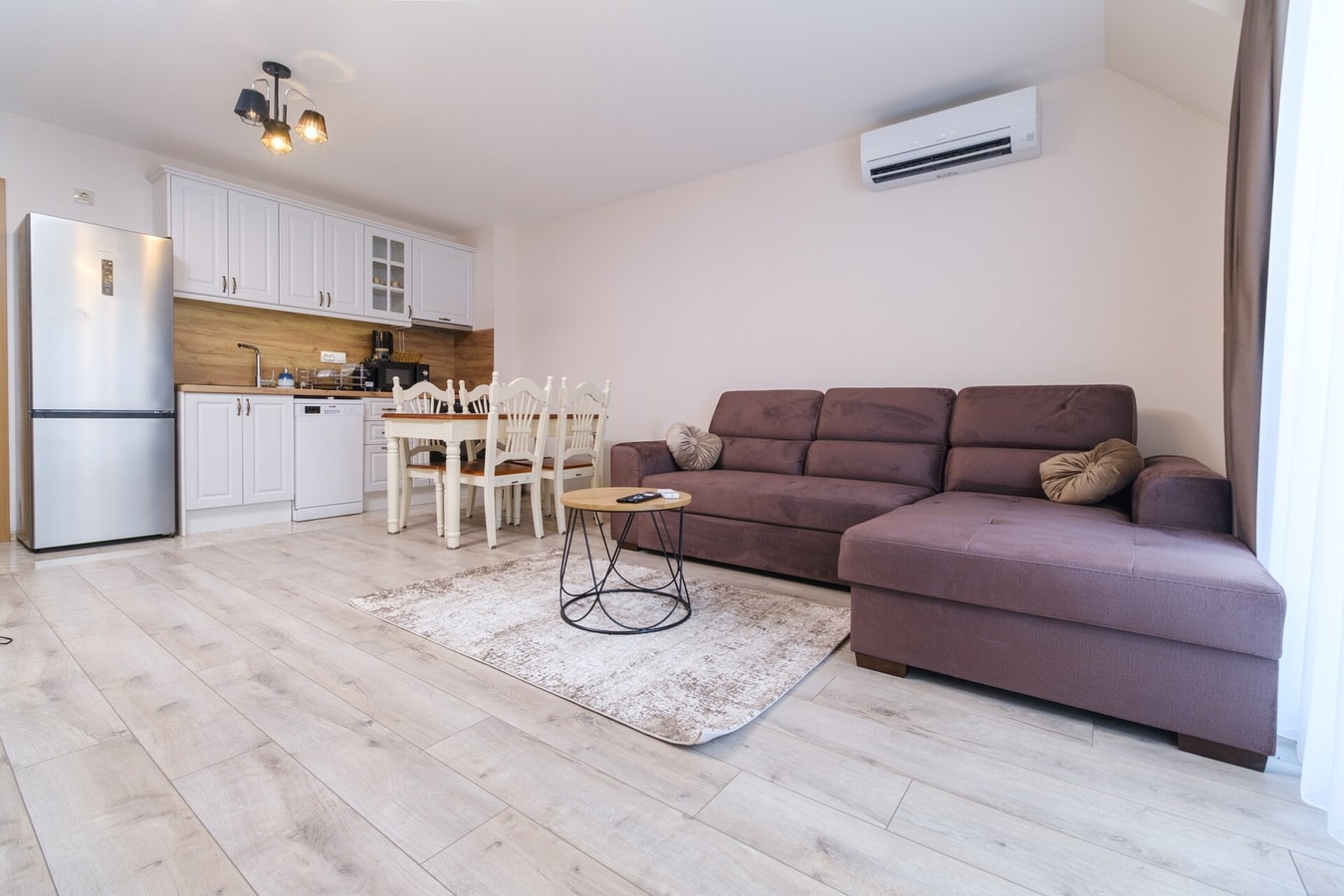 LDV 13 Residence 512 Free private parking 1 MT Homes Property Management