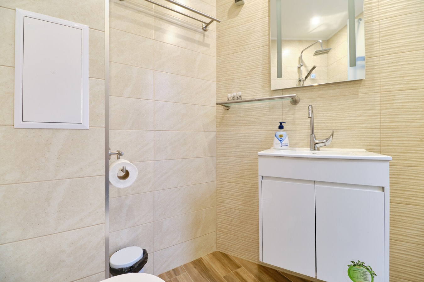 Cozy 1-bed Apartment 2 13 MT Homes Property Management