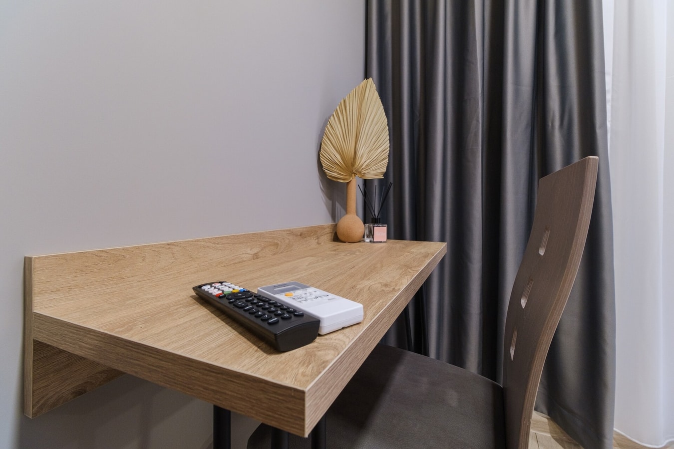 LDV 13 Residence 101 Free private parking 7 MT Homes Property Management