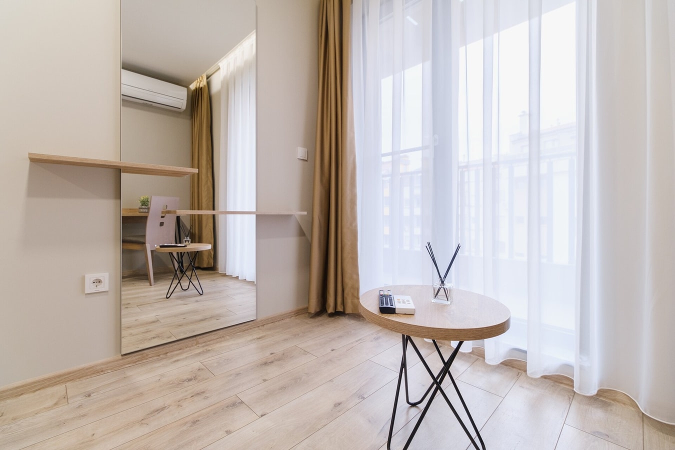 LDV 13 Residence 308 Free private parking 30 MT Homes Property Management