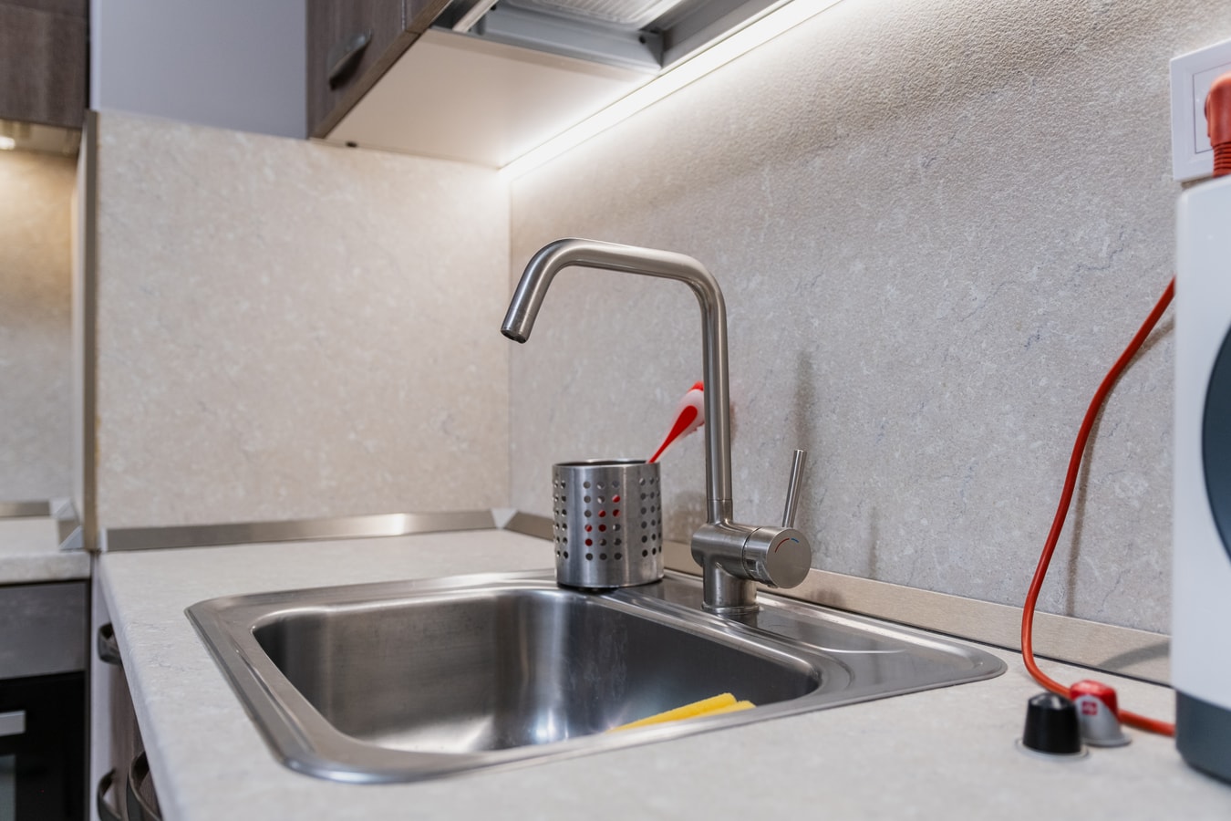 Cozy 2-bed Apartment 16 MT Homes Property Management