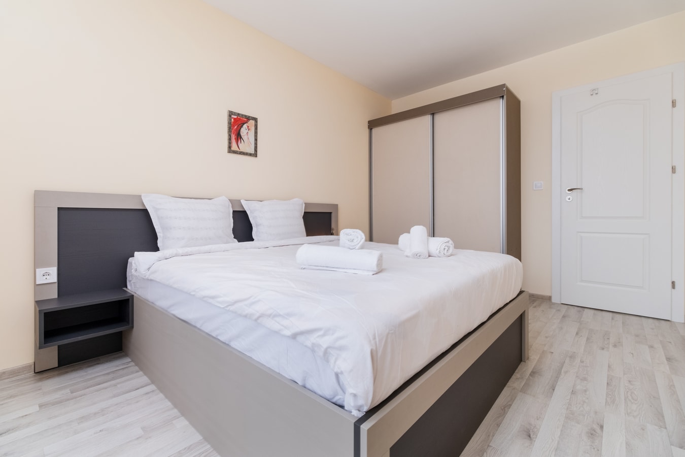Cozy 2-bed Apartment 20 MT Homes Property Management