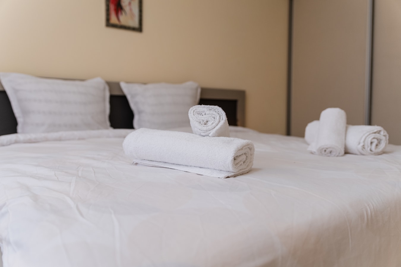 Cozy 2-bed Apartment 21 MT Homes Property Management