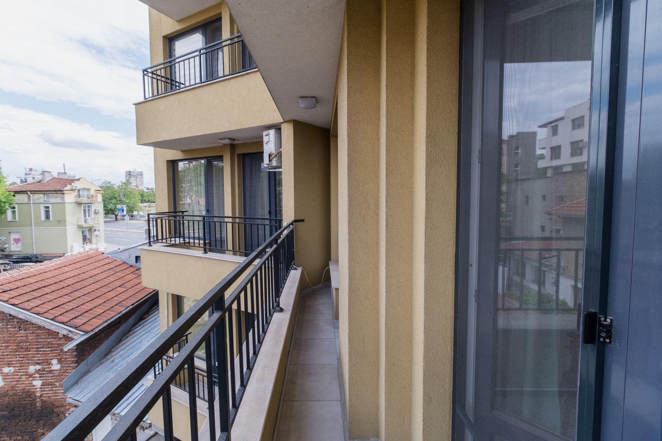 Cozy 2-bed Apartment 30 MT Homes Property Management