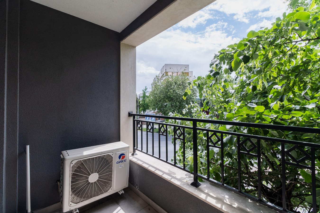 Cozy 2-bed Apartment 40 MT Homes Property Management