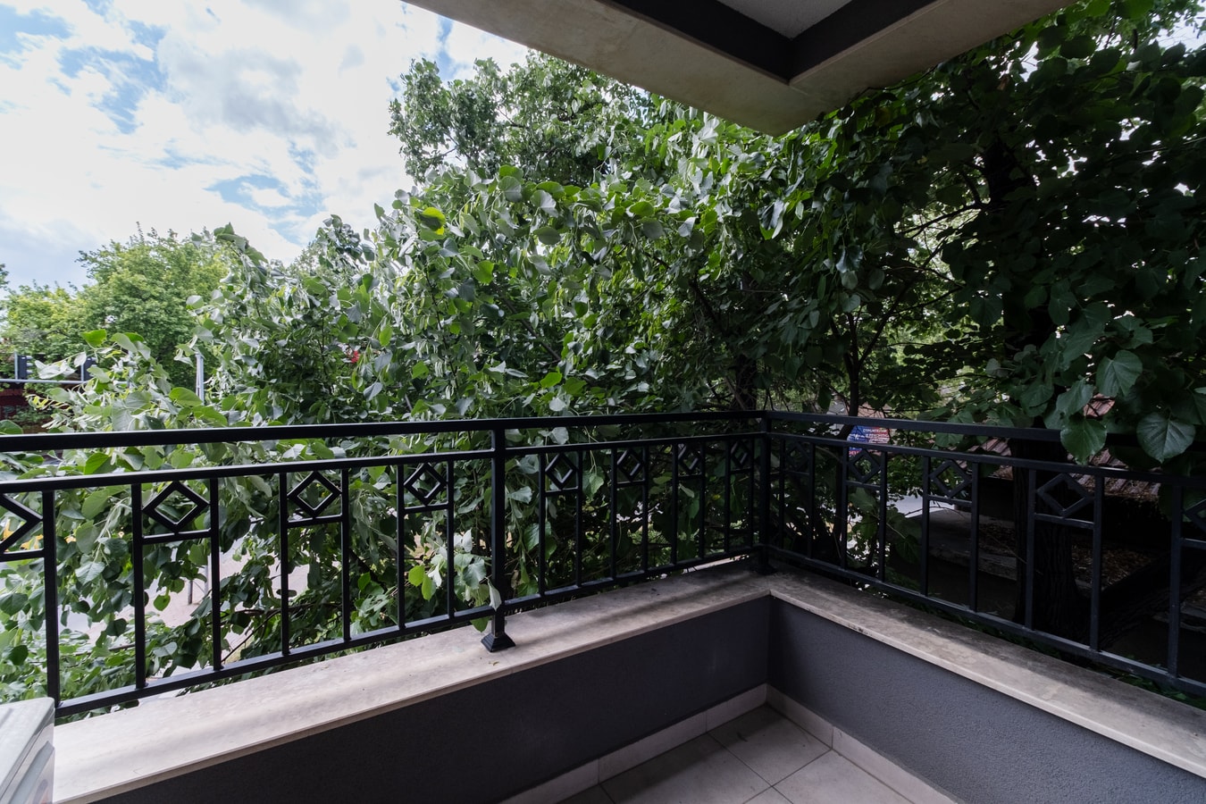 Cozy 2-bed Apartment 41 MT Homes Property Management