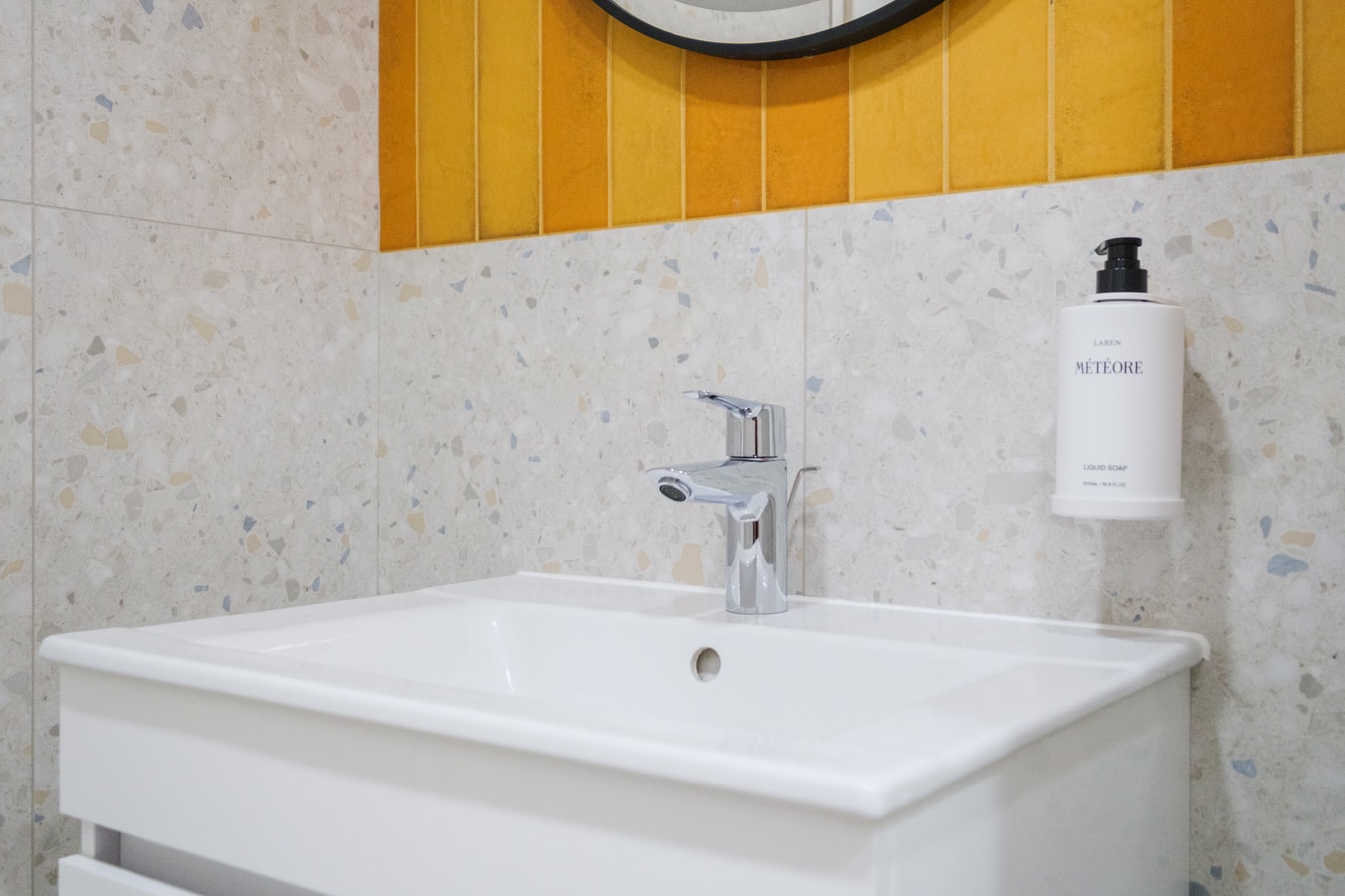 DEVET Boutique Apartments 1-Bedroom Apt.2 25 MT Homes Property Management