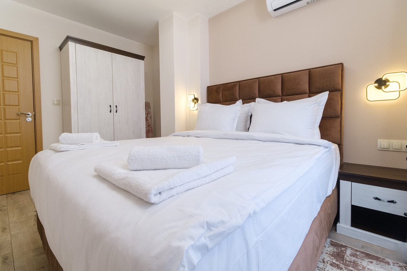 LDV 13 Residence 511 Free private parking 29 MT Homes Property Management
