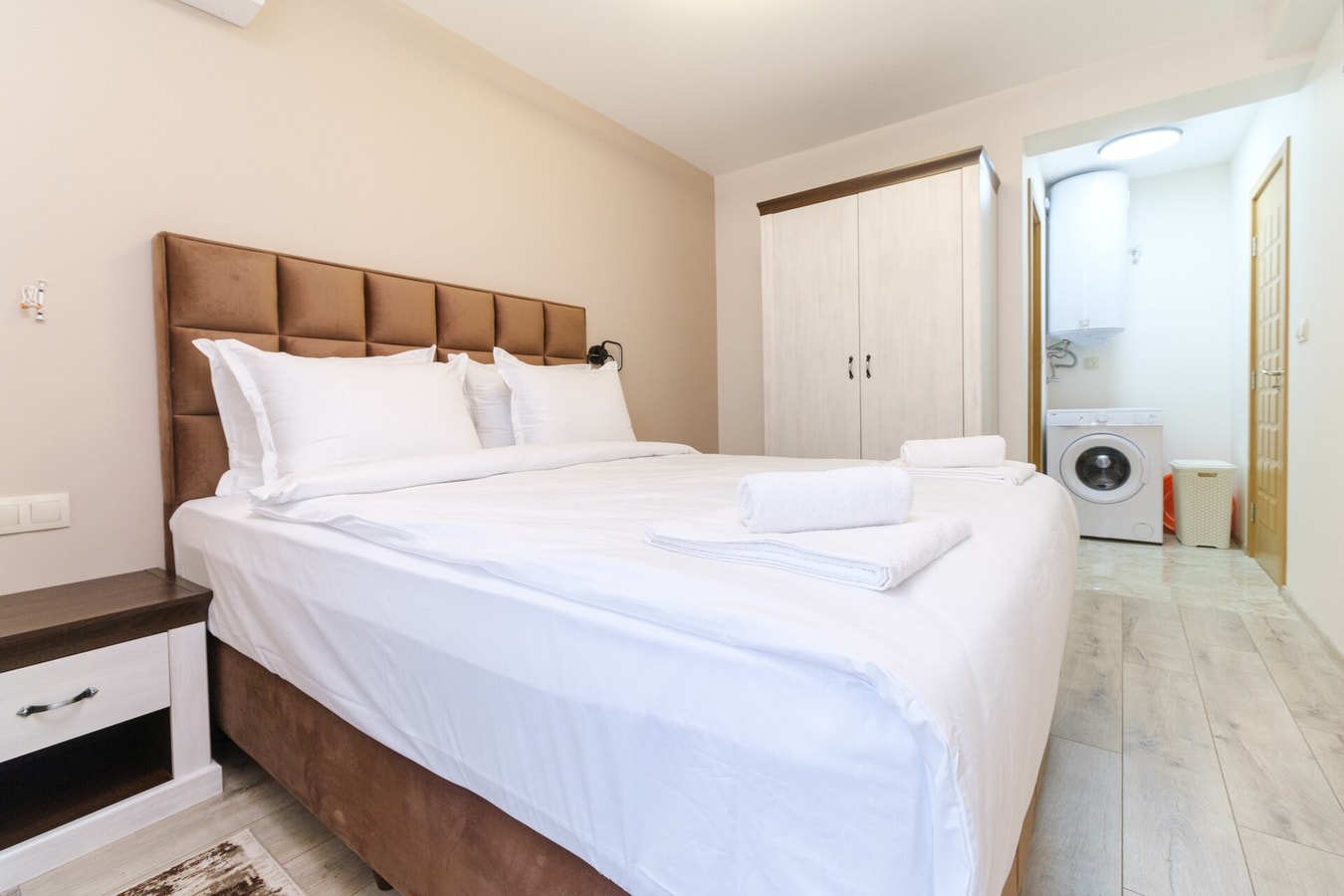 LDV 13 Residence 512 Free private parking 19 MT Homes Property Management