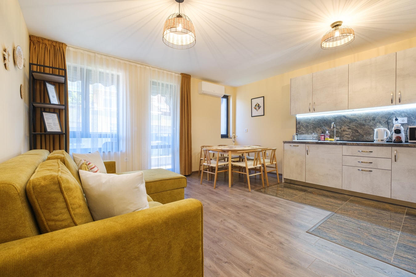 Apartments by the river 10 Free private parking 36 Апартаменти край реката