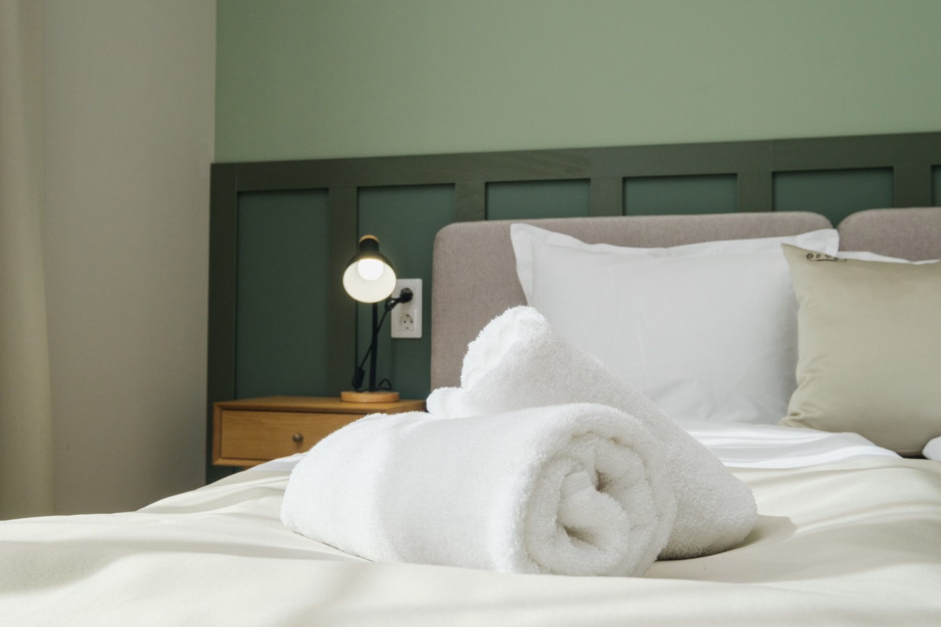 DEVET Boutique Apartments 2-Bedroom Apt.6 20 MT Homes Property Management