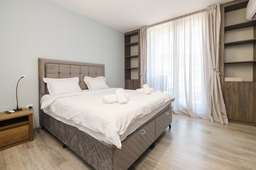 Стилен и модерен апартамент с 2 спални 2 MT Homes Property Management