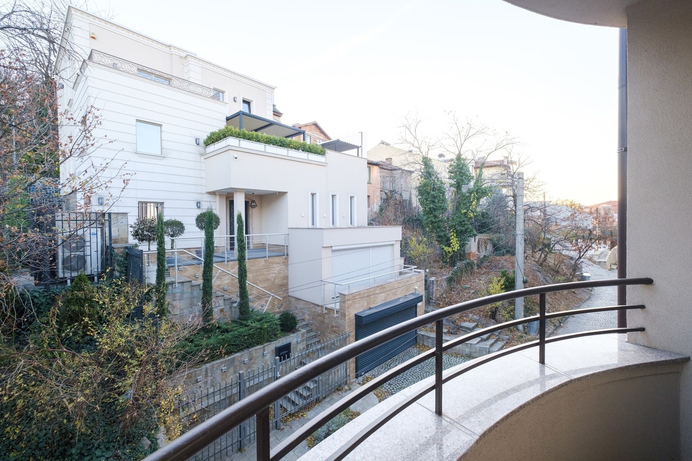 The Hill House Free Private Garage 69 MT Homes Property Management