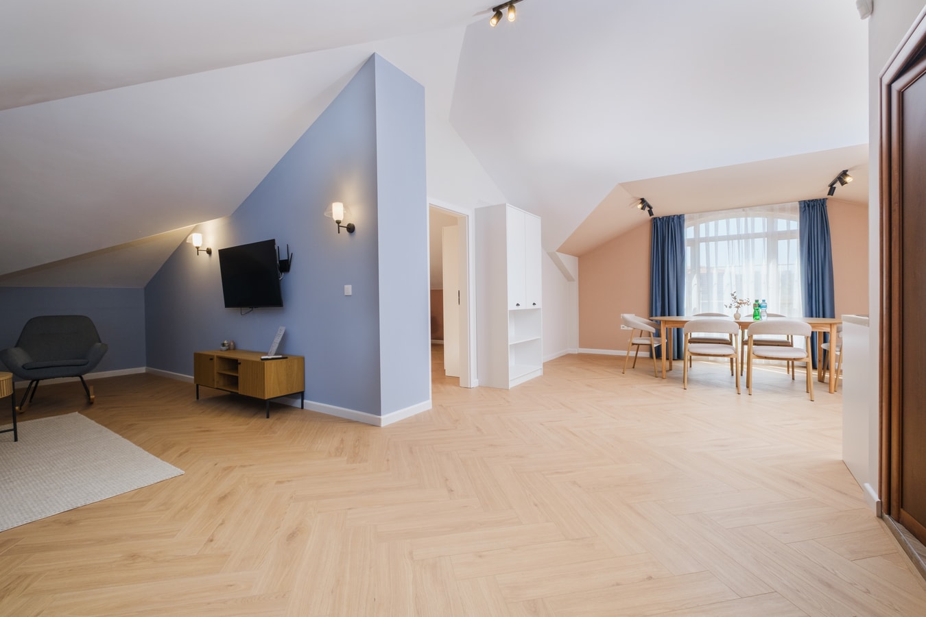 DEVET Boutique Apartments 1-Bedroom Apt.9 4 MT Homes Property Management