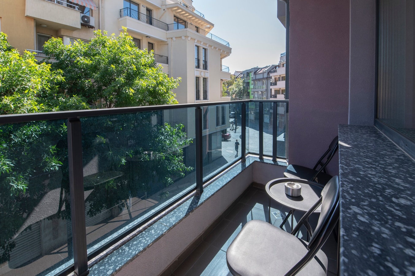 Apartments by the river 05 Free private parking 14 Апартаменти край реката