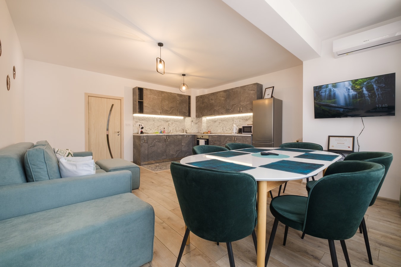 Apartments by the river 07 Free private parking 3 Апартаменти край реката