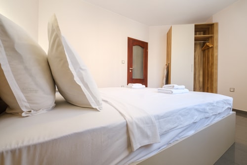 2-Bedroom Apartment in the City Center 25 MT Homes Property Management