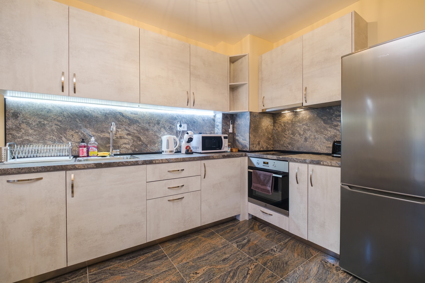 Apartments by the river 10 Free private parking 7 Апартаменти край реката