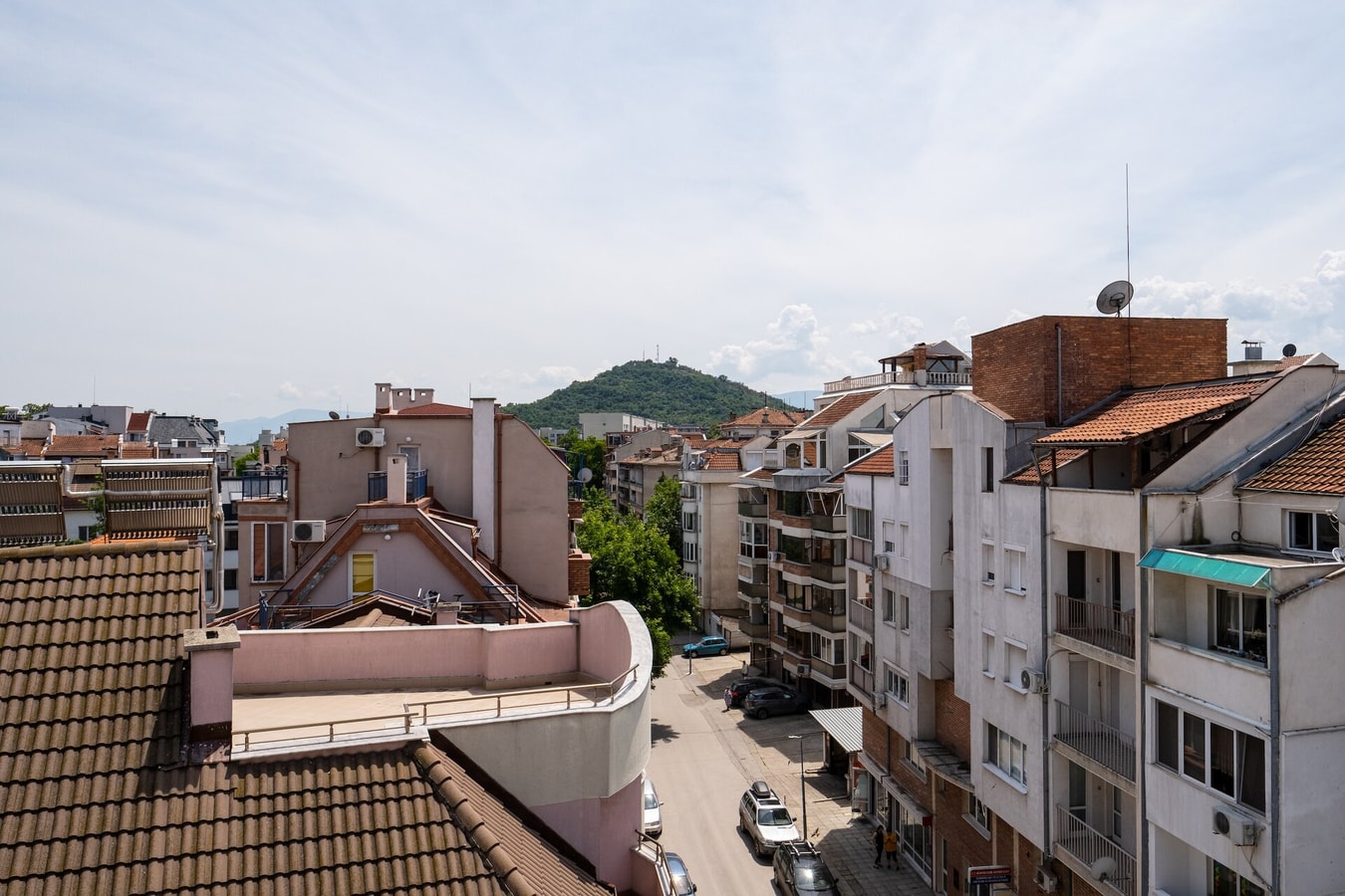 Spacious duplex apartment in the city center 28 MT Homes Property Management