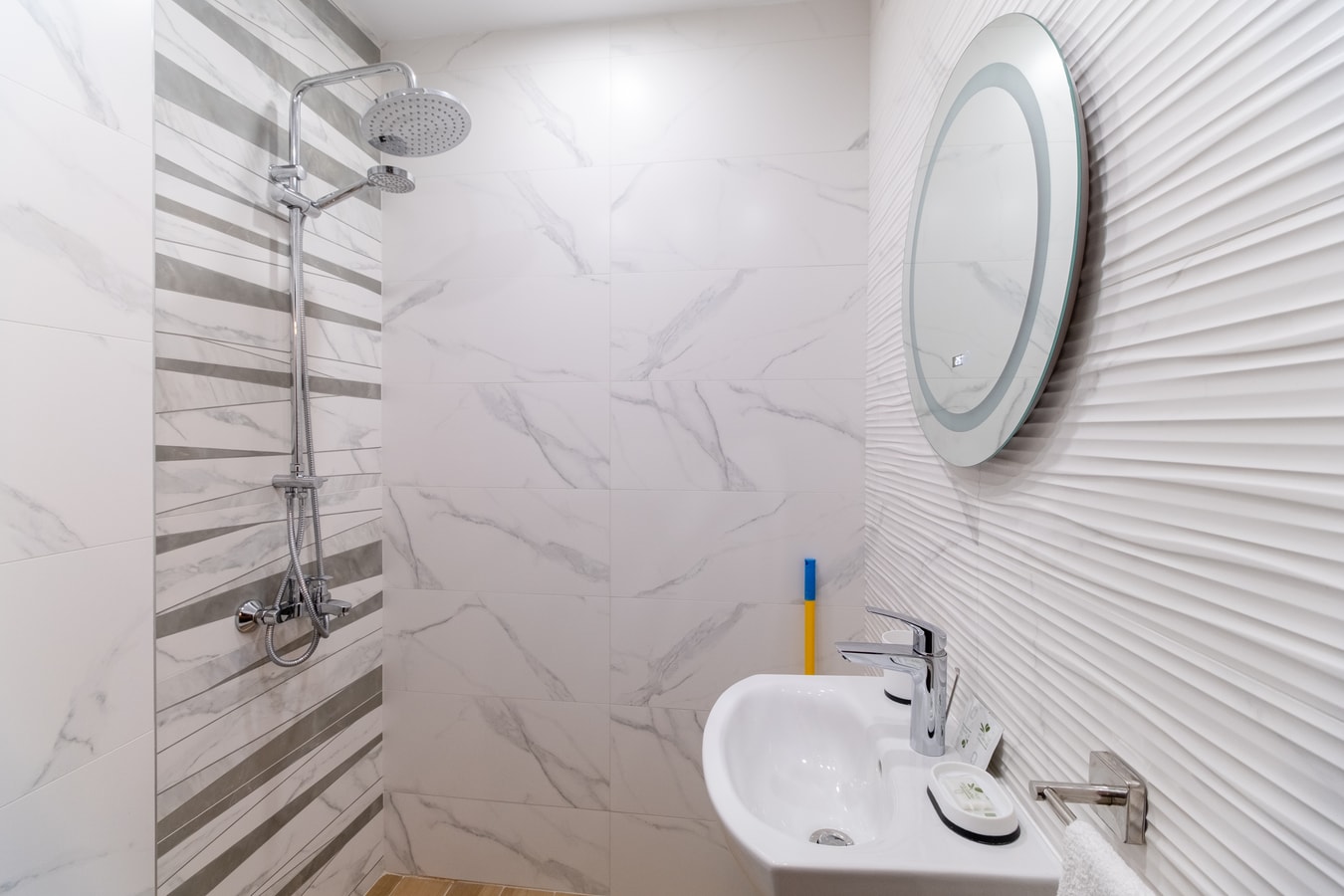 1-Bedroom apartment with Free parking 33 MT Homes Property Management