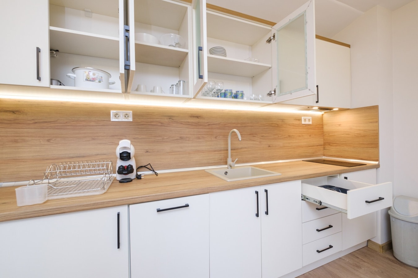 Modern 1-Bed Flat in Plovdiv Free Parking 14 MT Homes Property Management