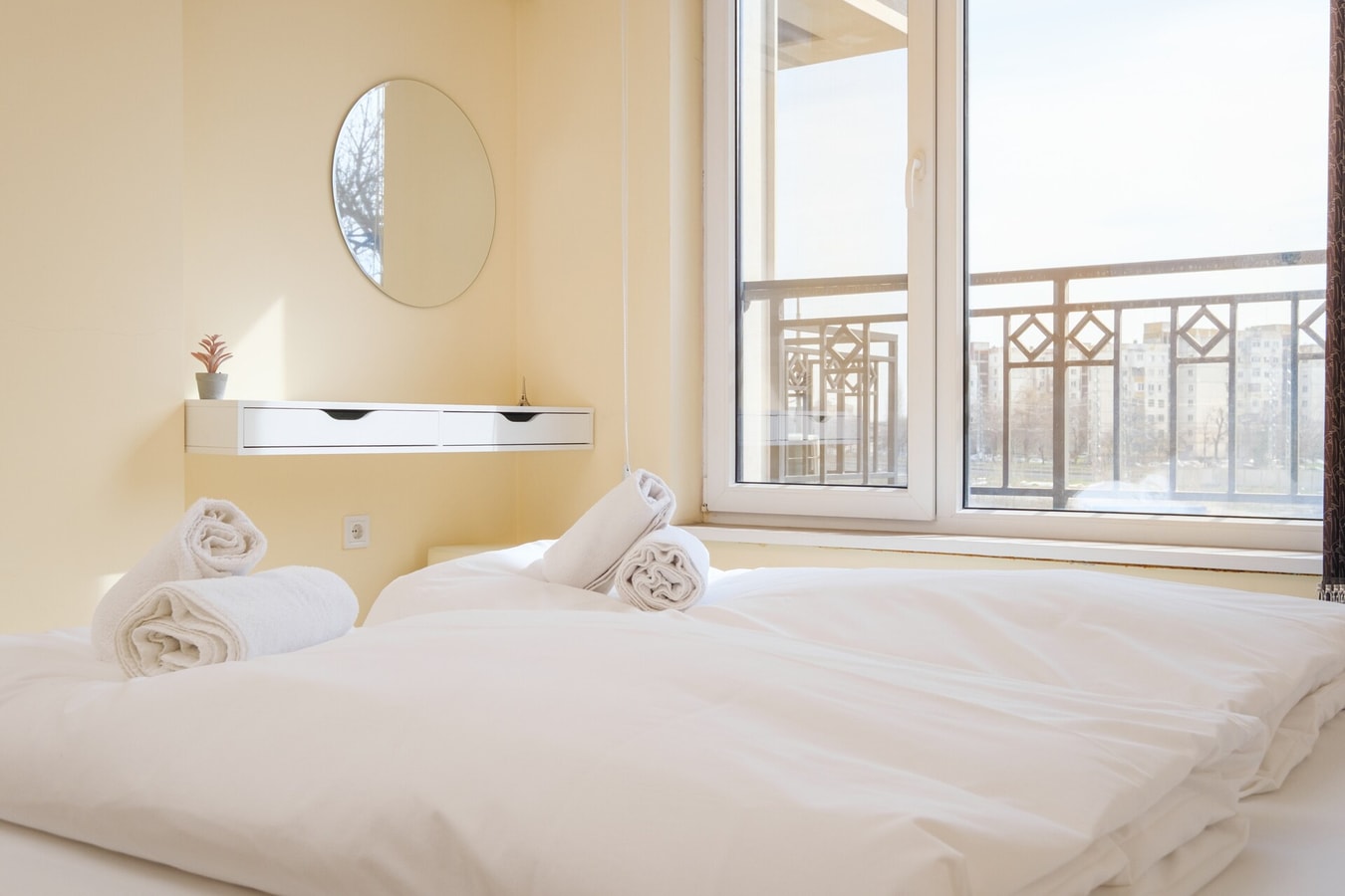 Modern 1-bed Apartment 16 MT Homes Property Management