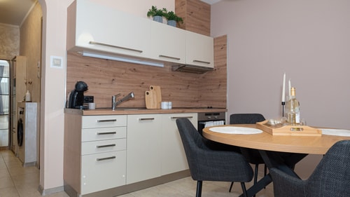 1-bed Apt in the heart of the city Free Parking 39 MT Homes Property Management