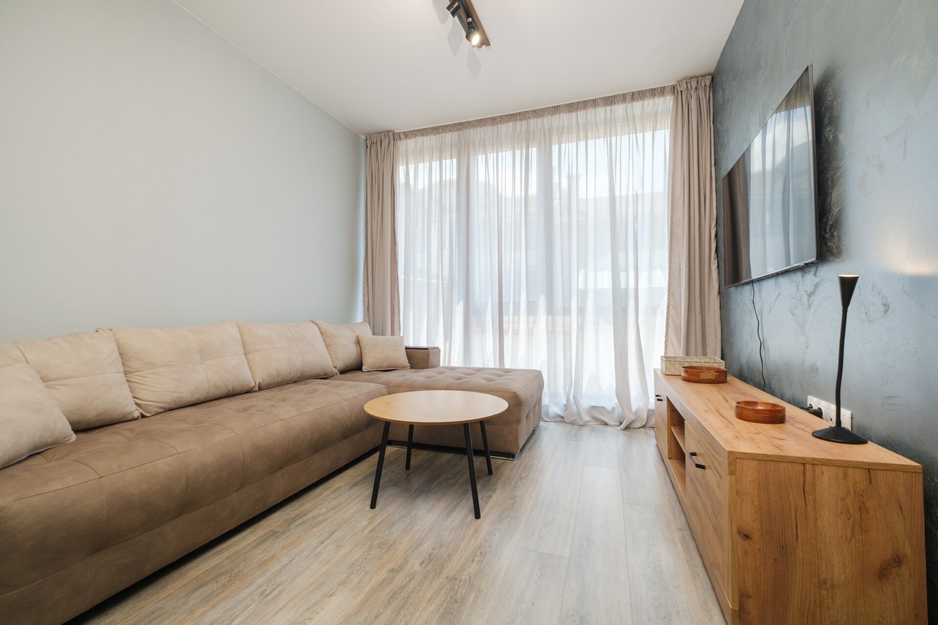 Sleek & Stylish 2-Bedroom Apartment 1 MT Homes Property Management