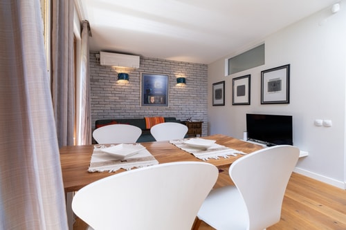 Central 1-bedroom Apartment 8 MT Homes Property Management