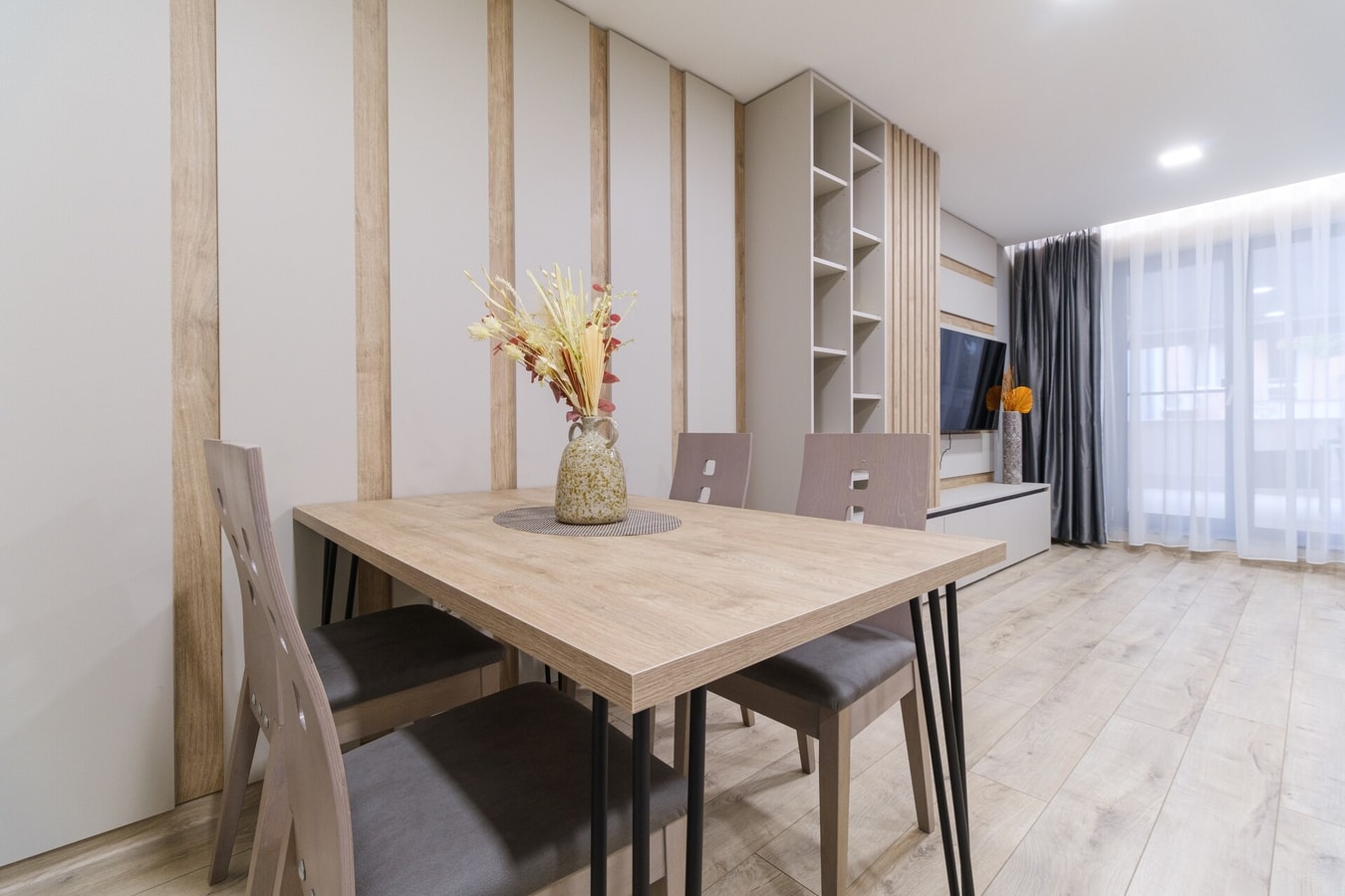 LDV 13 Residence 101 Free private parking 6 MT Homes Property Management