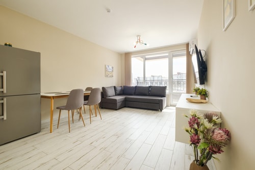 Modern 1-bed Apartment 7 MT Homes Property Management