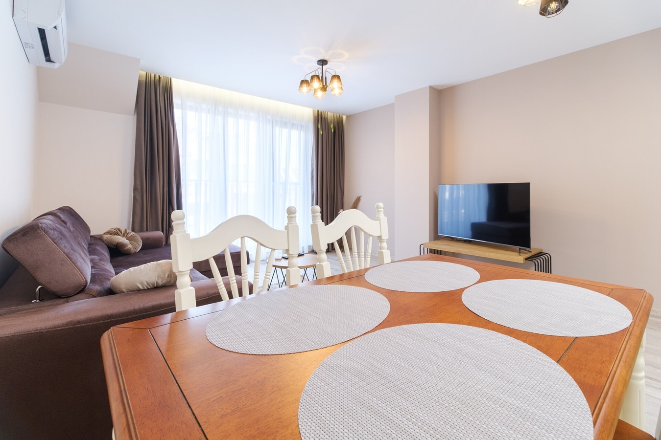 LDV 13 Residence 512 Free private parking 6 MT Homes Property Management