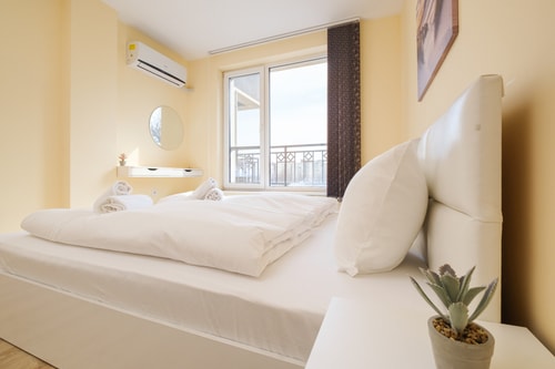 Modern 1-bed Apartment 17 MT Homes Property Management