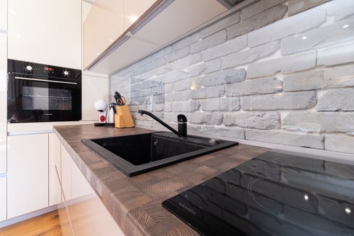 Central 1-bedroom Apartment 6 MT Homes Property Management