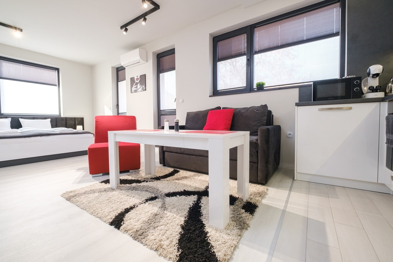 Heart of Plovdiv Studio Apartment Free Parking 7 MT Homes Property Management