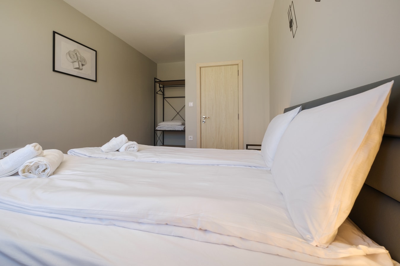 Apartments by the river 10 Free private parking 18 Апартаменти край реката